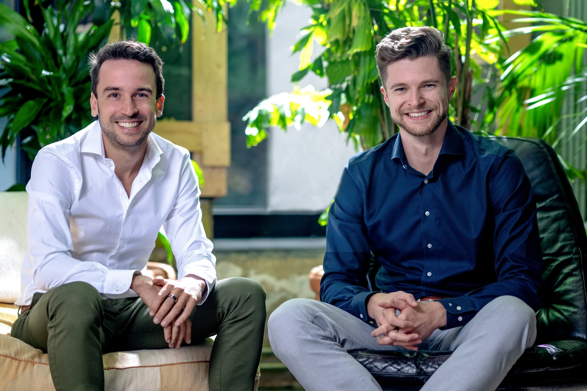 Cofounders of DESelect as they raise their $5.5M seed round